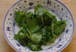 吃瓜吃到自家白菜,吃瓜吃到自家白菜的尴尬瞬间